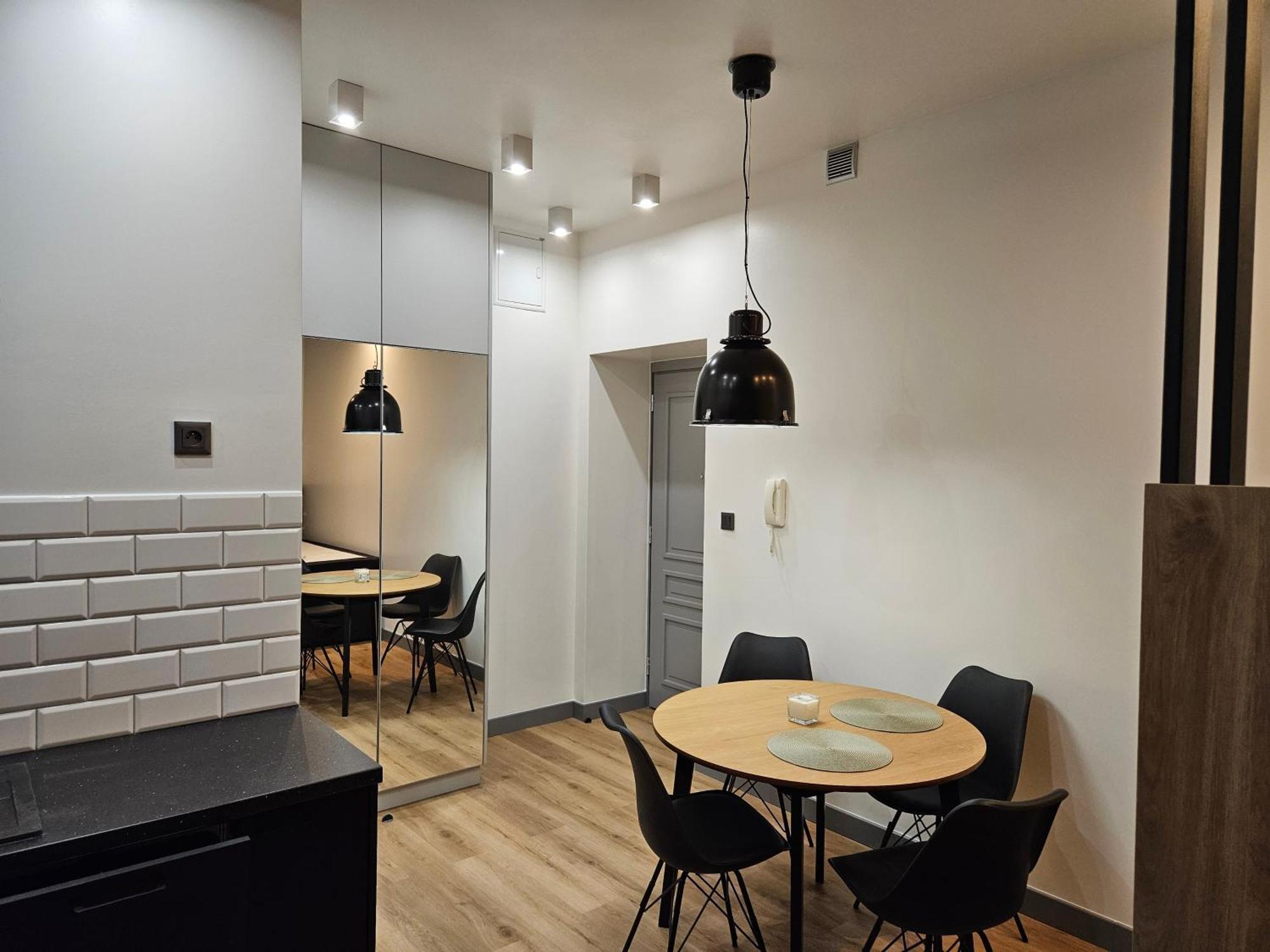 Apartamenty Skawinska 10 كراكوفيا المظهر الخارجي الصورة